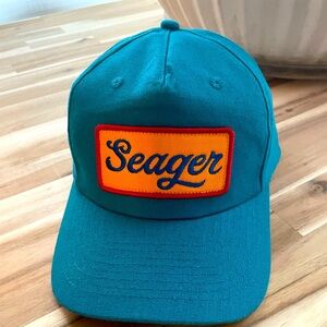 Seager hat mid profile